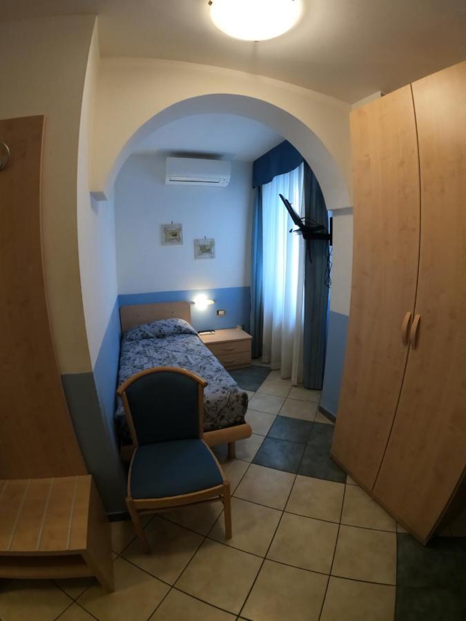Albergo La Caravella Staranzano Экстерьер фото