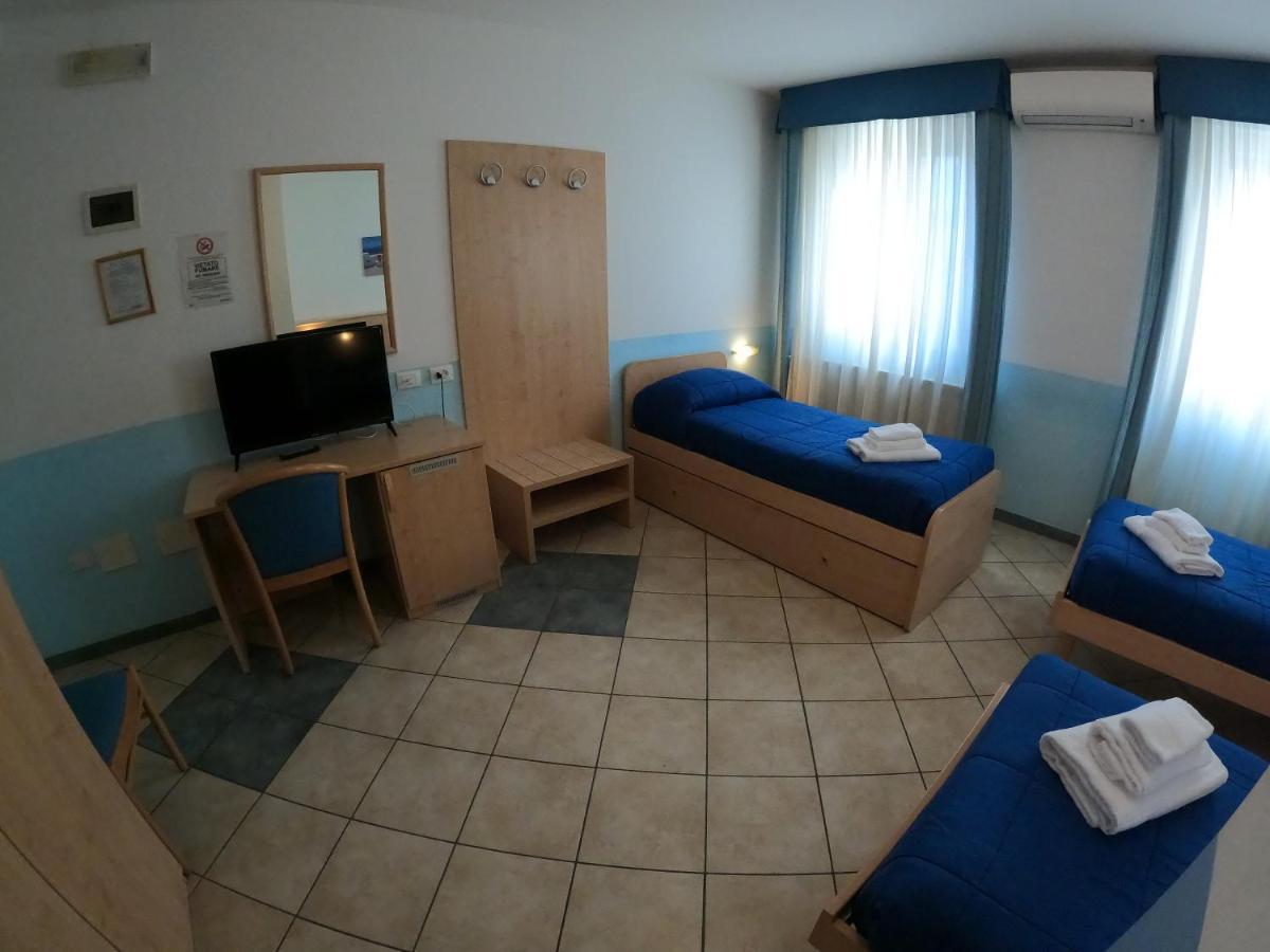 Albergo La Caravella Staranzano Экстерьер фото